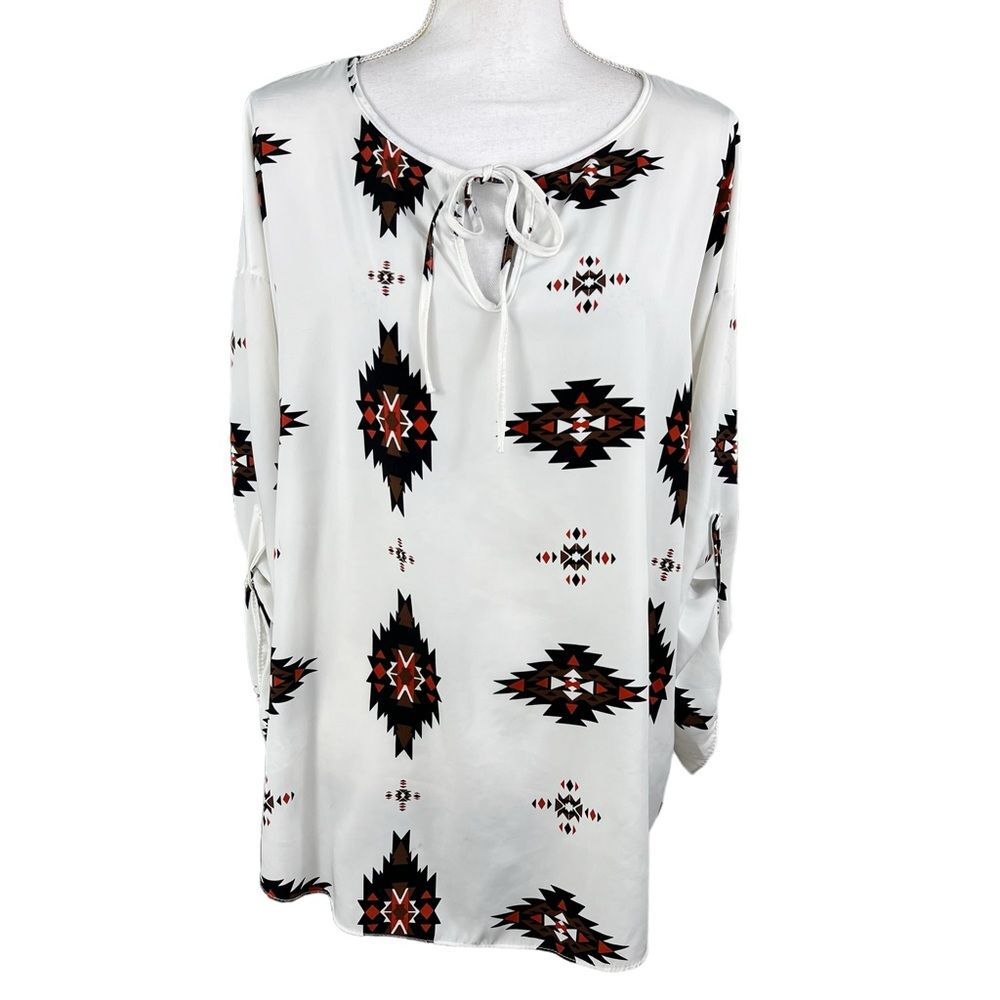 Daytrip Aztec Western Print Long Sleeve Lightweight Blouse XL White Black - Picture 1 of 10